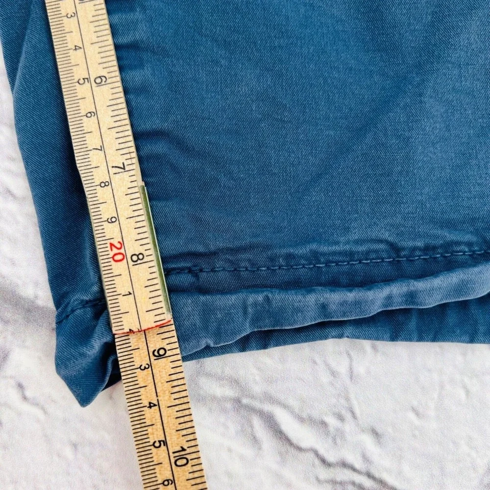 American Eagle Classic Next Level Flex Blue Cargo Chino Shorts Mens 26 Casual